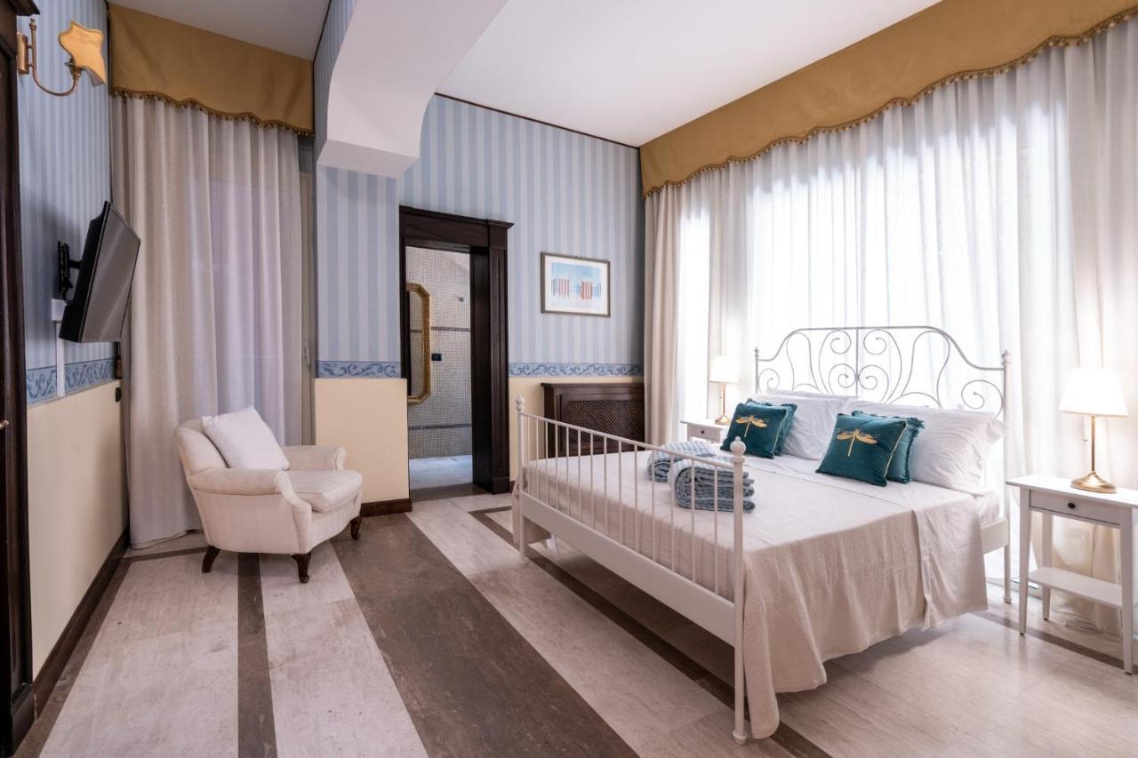 Palazzo Chiara Hotel Cagliari Exterior photo