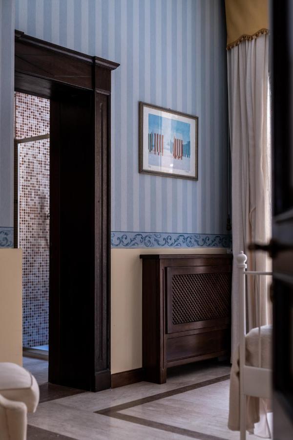 Palazzo Chiara Hotel Cagliari Exterior photo